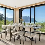 New! High End Lofoten 4 Feriehus