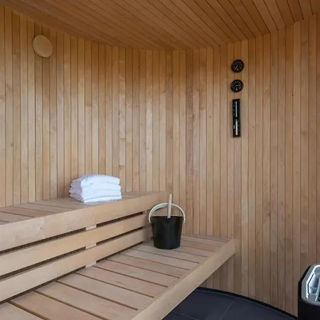 New! High End Lofoten 4 Feriehus *