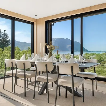 New! High End Lofoten 4 Feriehus Lyngværet